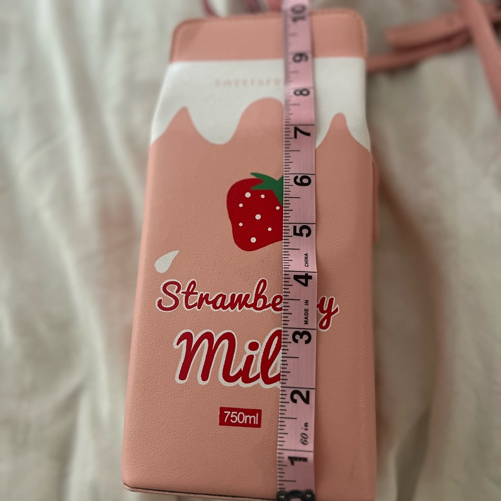 Strawberry pink milk box crossbody niche purse bag women's new without tags - Picture 7 of 8